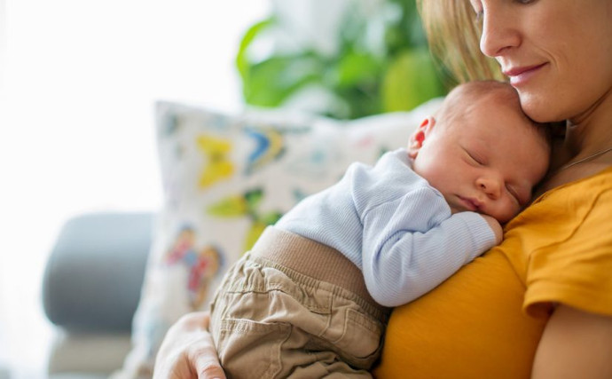 ¿Qué significa soñar que tengo un bebé en brazos?