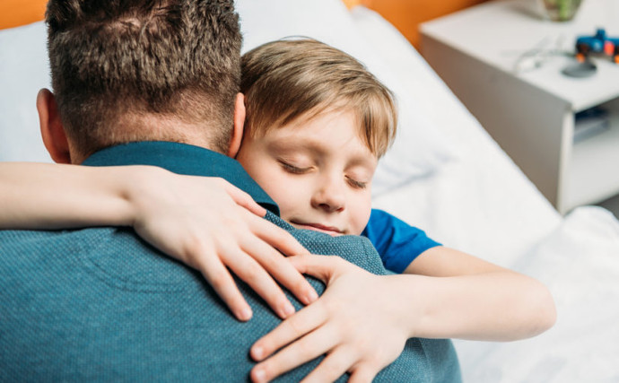 ¿Qué significa soñar con el abrazo de un niño?